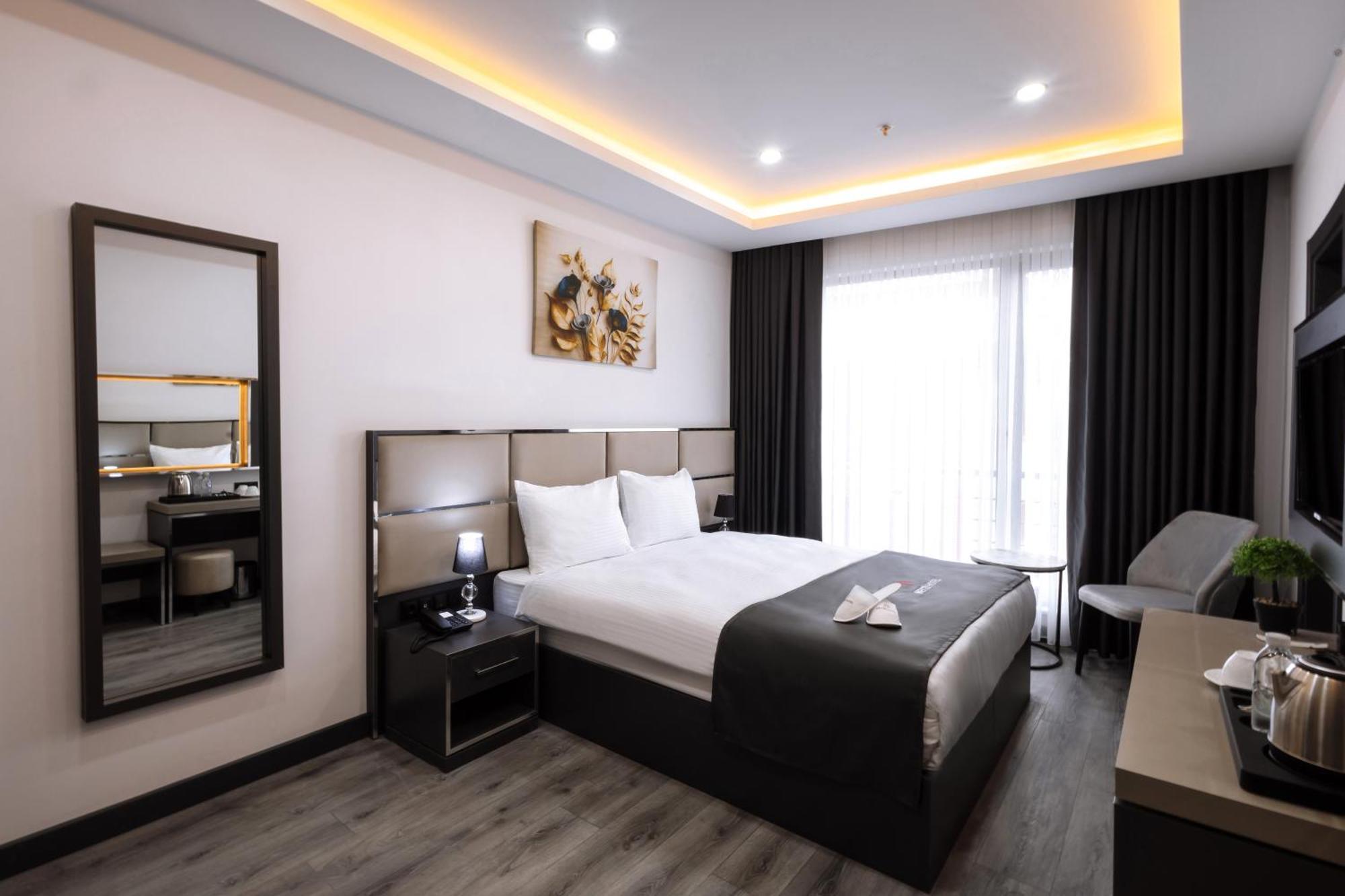 Meyzi Hotel Istanbul Exterior photo
